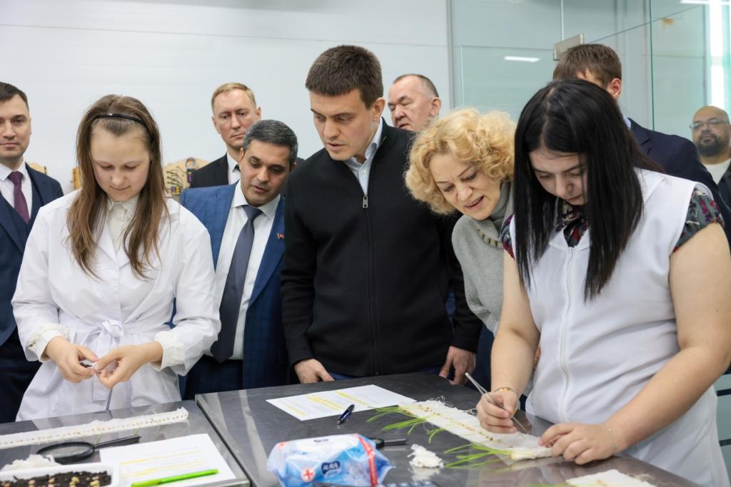 Михаил Котюков оценил качество подготовки молодых специалистов для сельскохозяйственной отрасли края